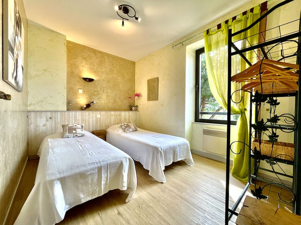 Gîte en Dordogne chambre lits jumeaux