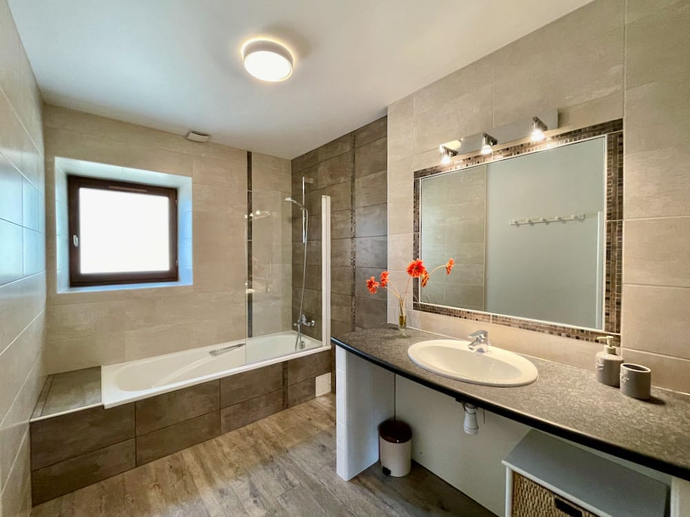 Gîte Dordogne salle de bain et douche