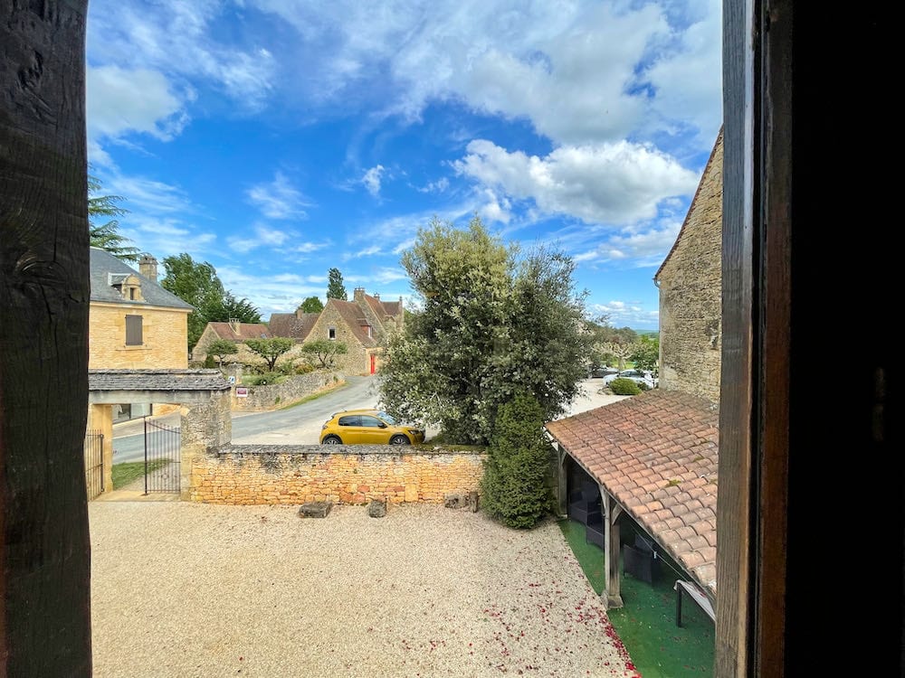 Gîte Dordogne vue cour privée